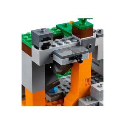 LEGO The Zombie Cave