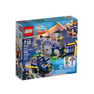 LEGO Batgirl™ Secret Bunker