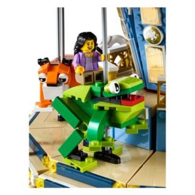 LEGO Carousel