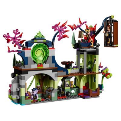 LEGO Breakout from the Goblin Kings Fortress