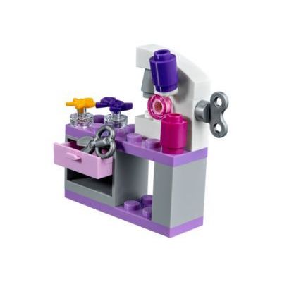 LEGO Mini-Doll Dress-Up Kit