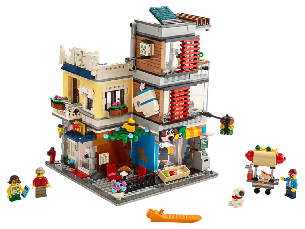 LEGO Townhouse Pet Shop & Caf