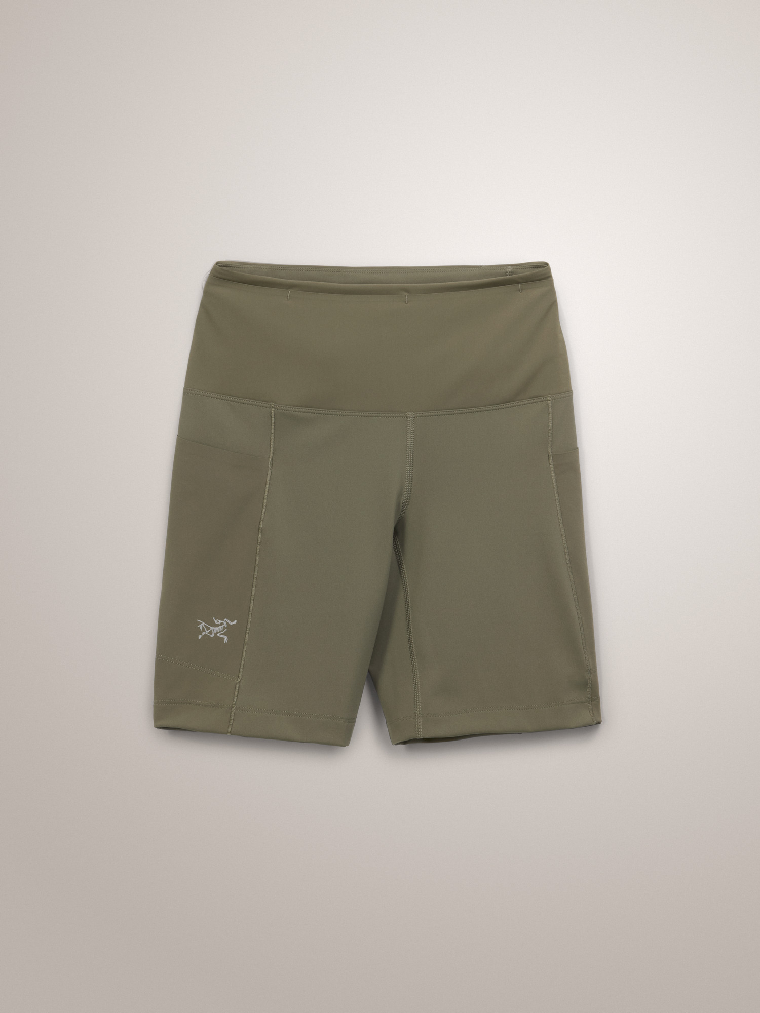 Essent High-Rise Utility Short 8" Women's