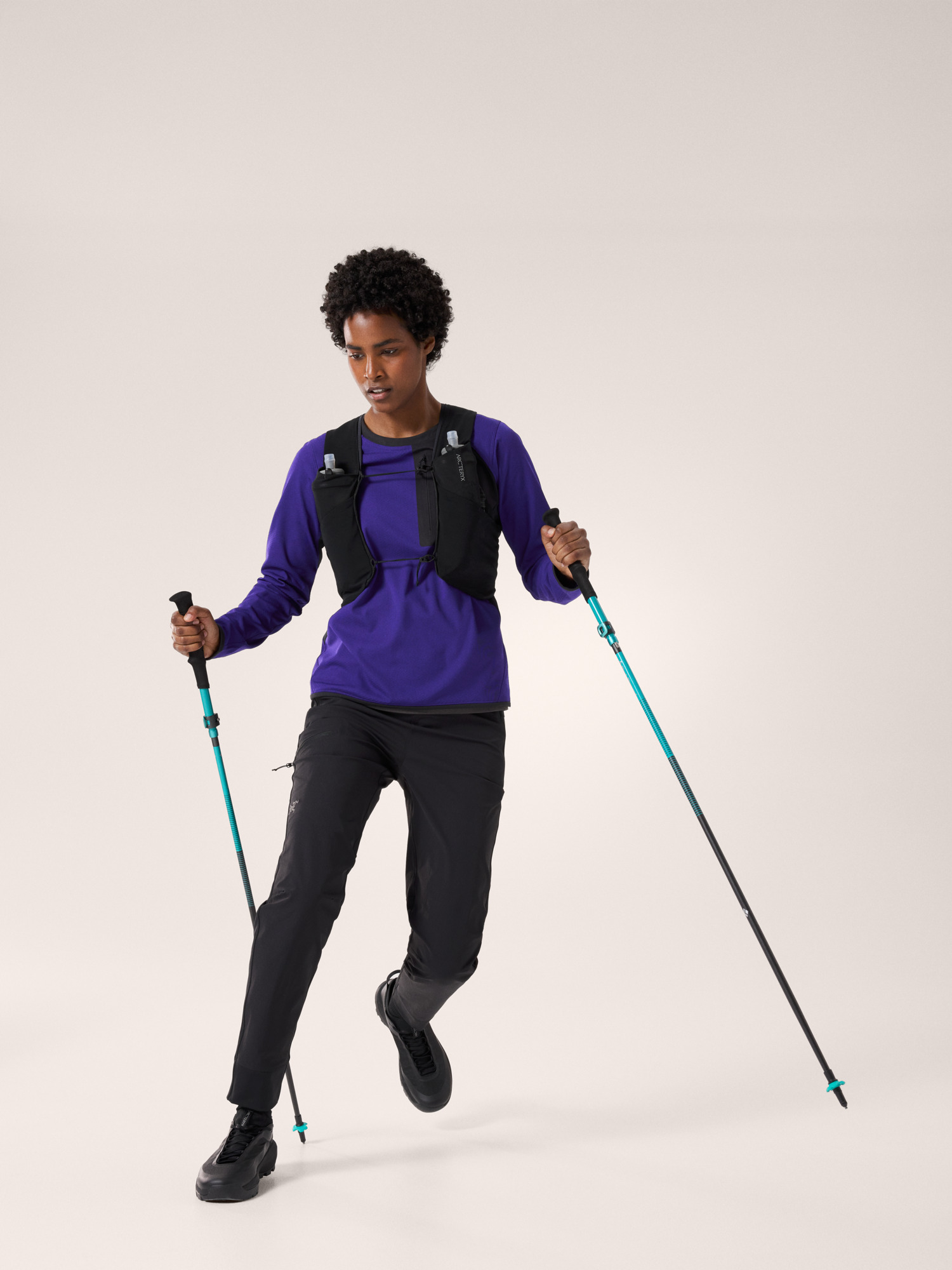 Delta Crew Neck Pullover Women's