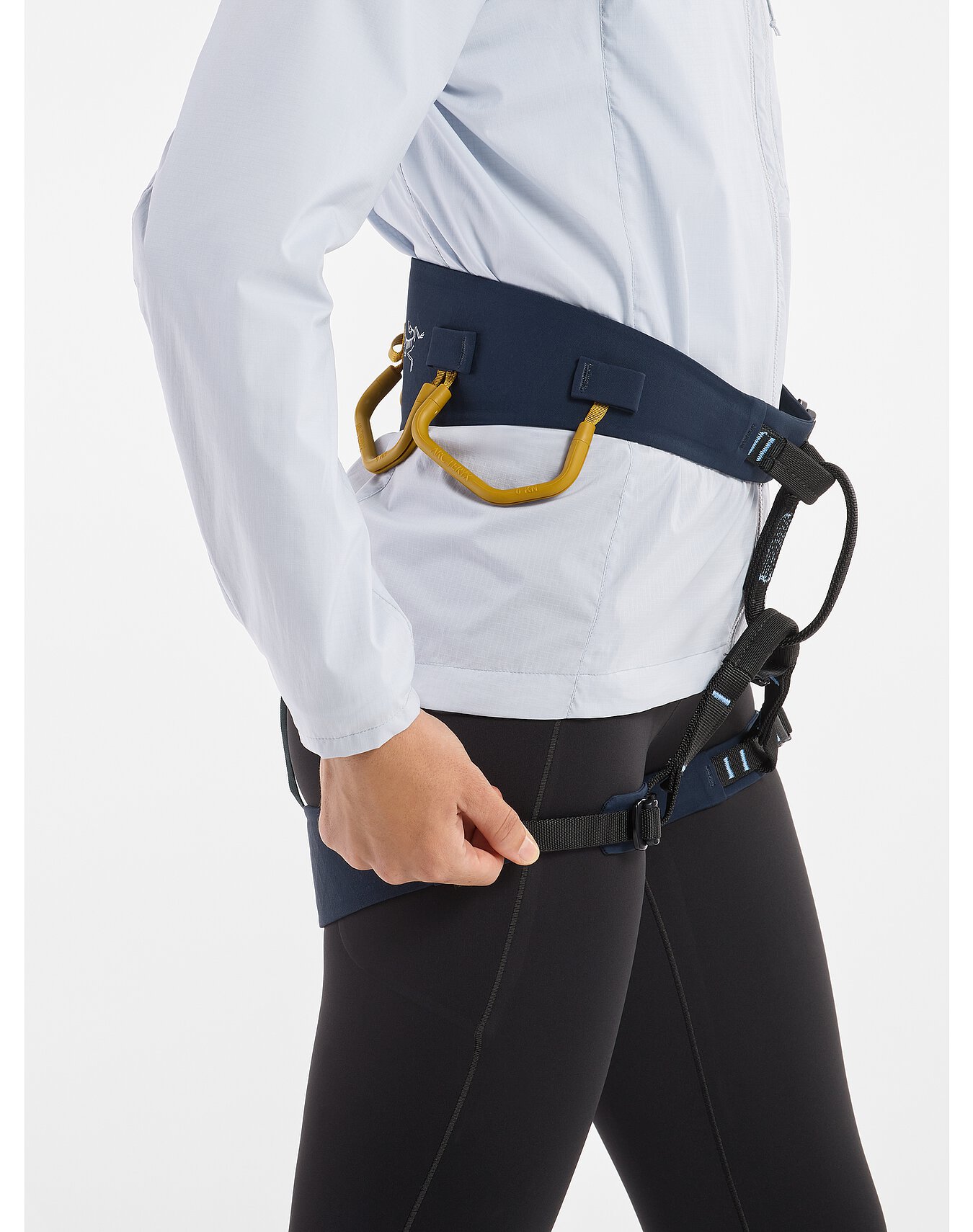 AR-385a Harness Women's
