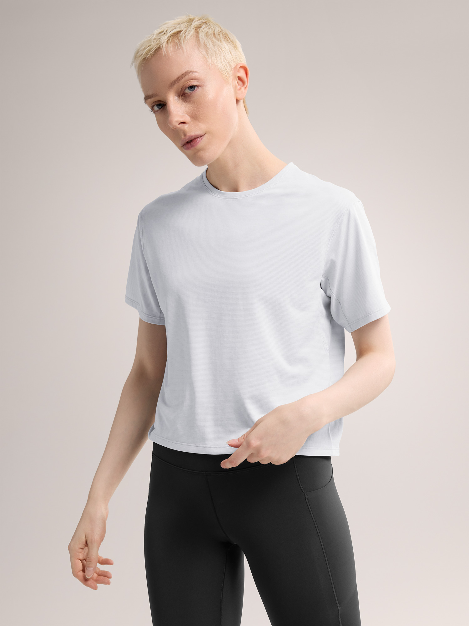 Taema Crop Logo T-Shirt Women's