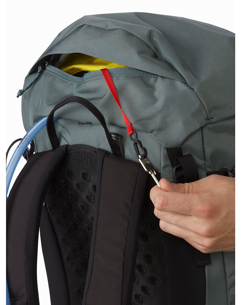 Arc'teryx Brize 32 Backpack Womens - Green