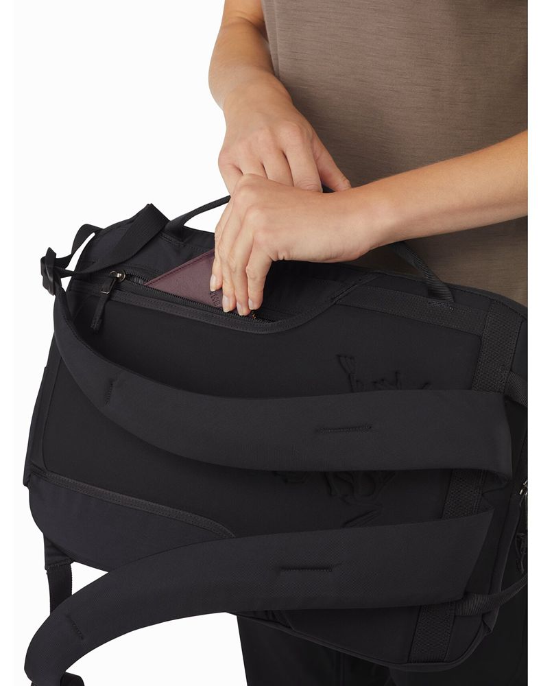 Arc'teryx Blade 6 Backpack Mens - Black