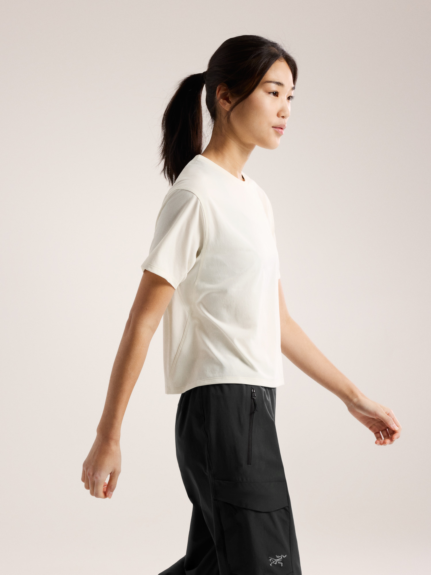 Taema Crop Logo T-Shirt Women's