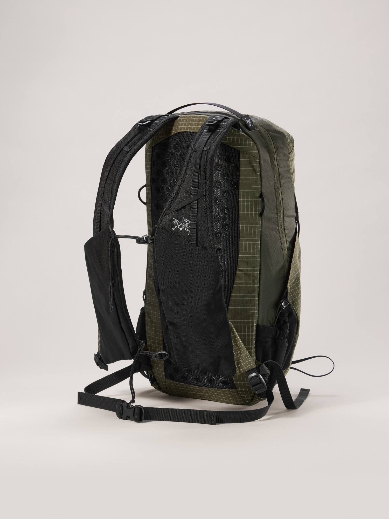 Aerios 18 Backpack