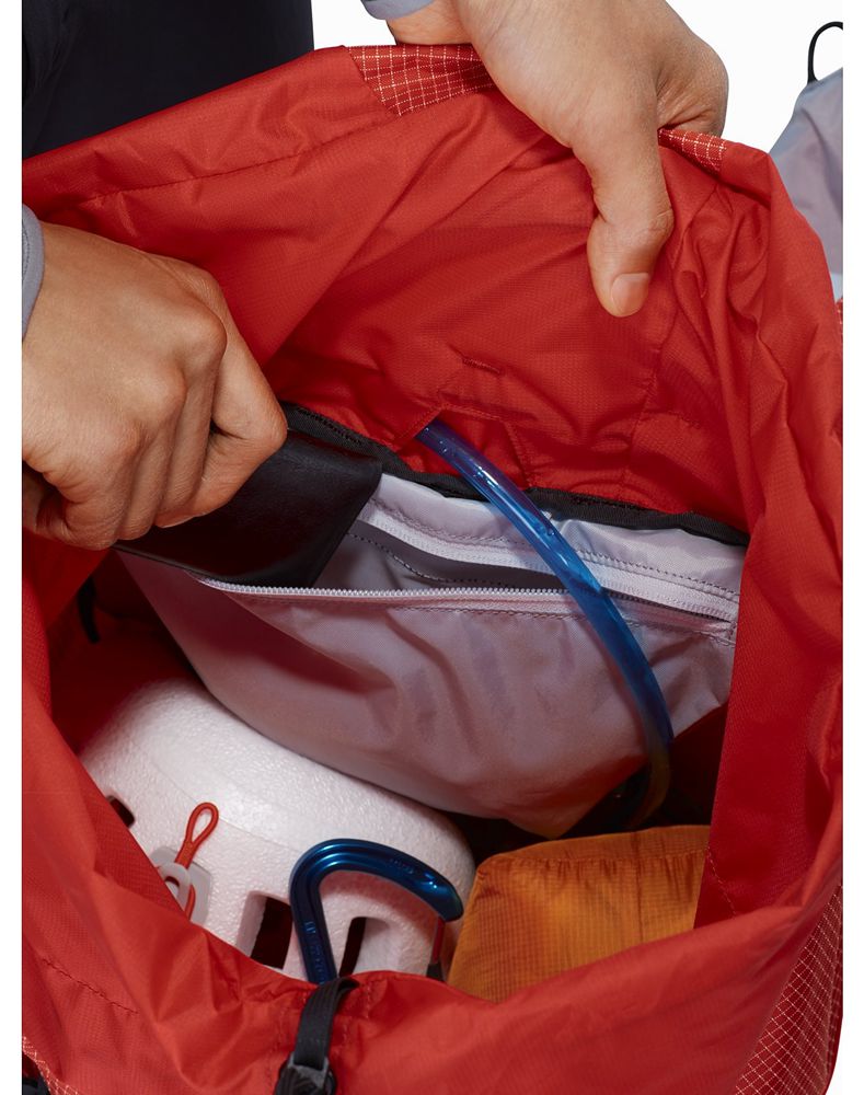 Arc'teryx Alpha AR 35 Backpack Mens - Red