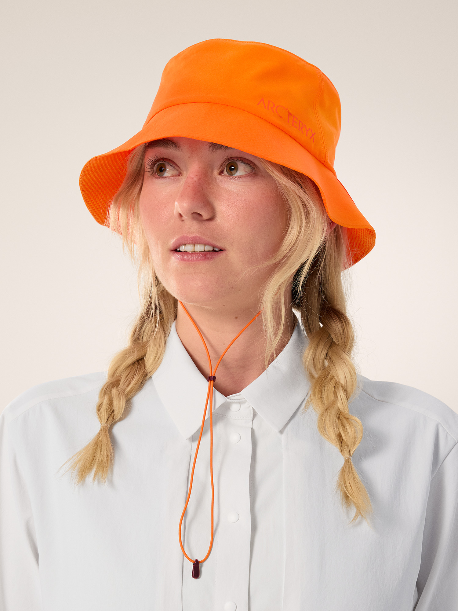Sinsolo Bucket Hat