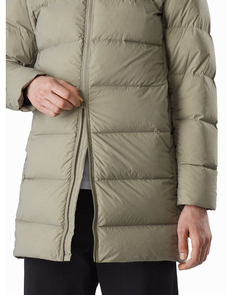 Arc'teryx Revet Down Coat Mens - Beige