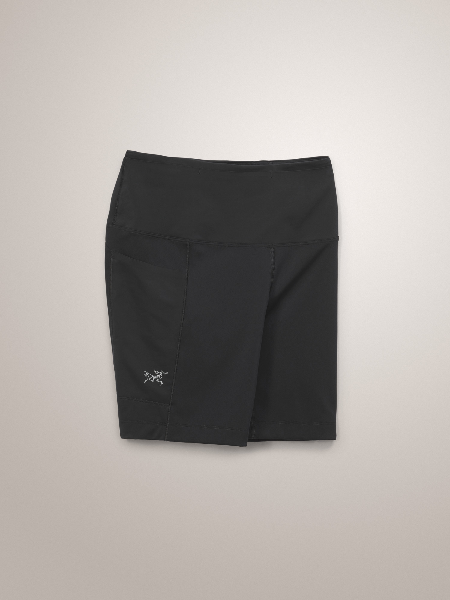 Essent High-Rise Utility Short 8" Women's
