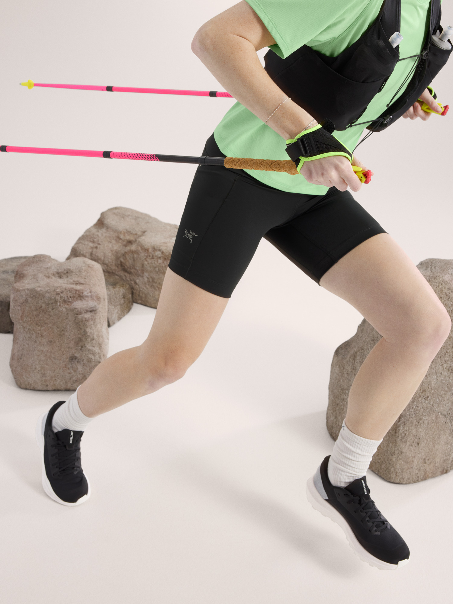 Essent High-Rise Utility Short 8" Women's