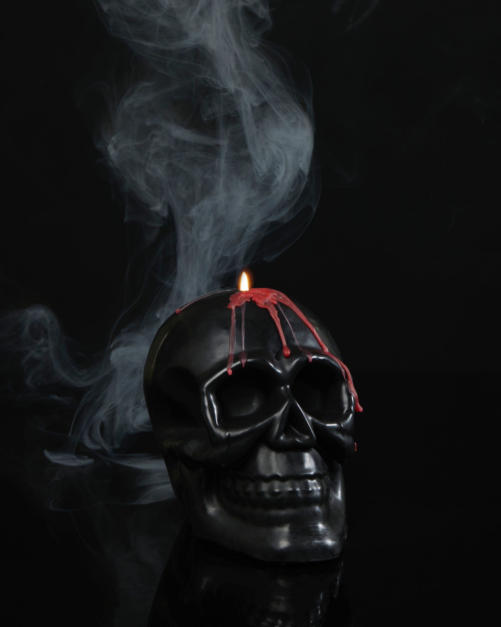 Bleeding Skull Unscented Candle Black & Red 1.1kg