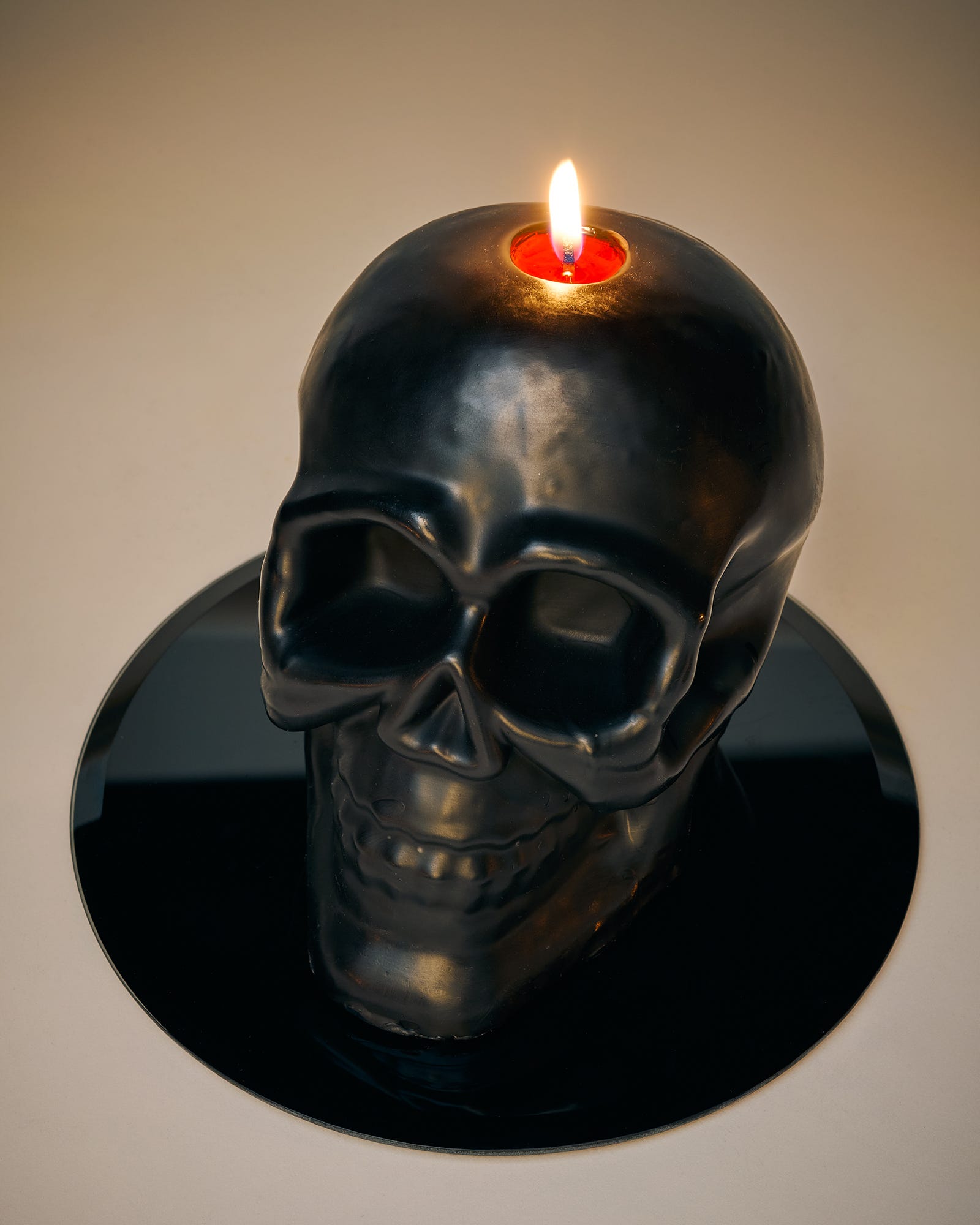 Bleeding Skull Unscented Candle Black & Red 1.1kg