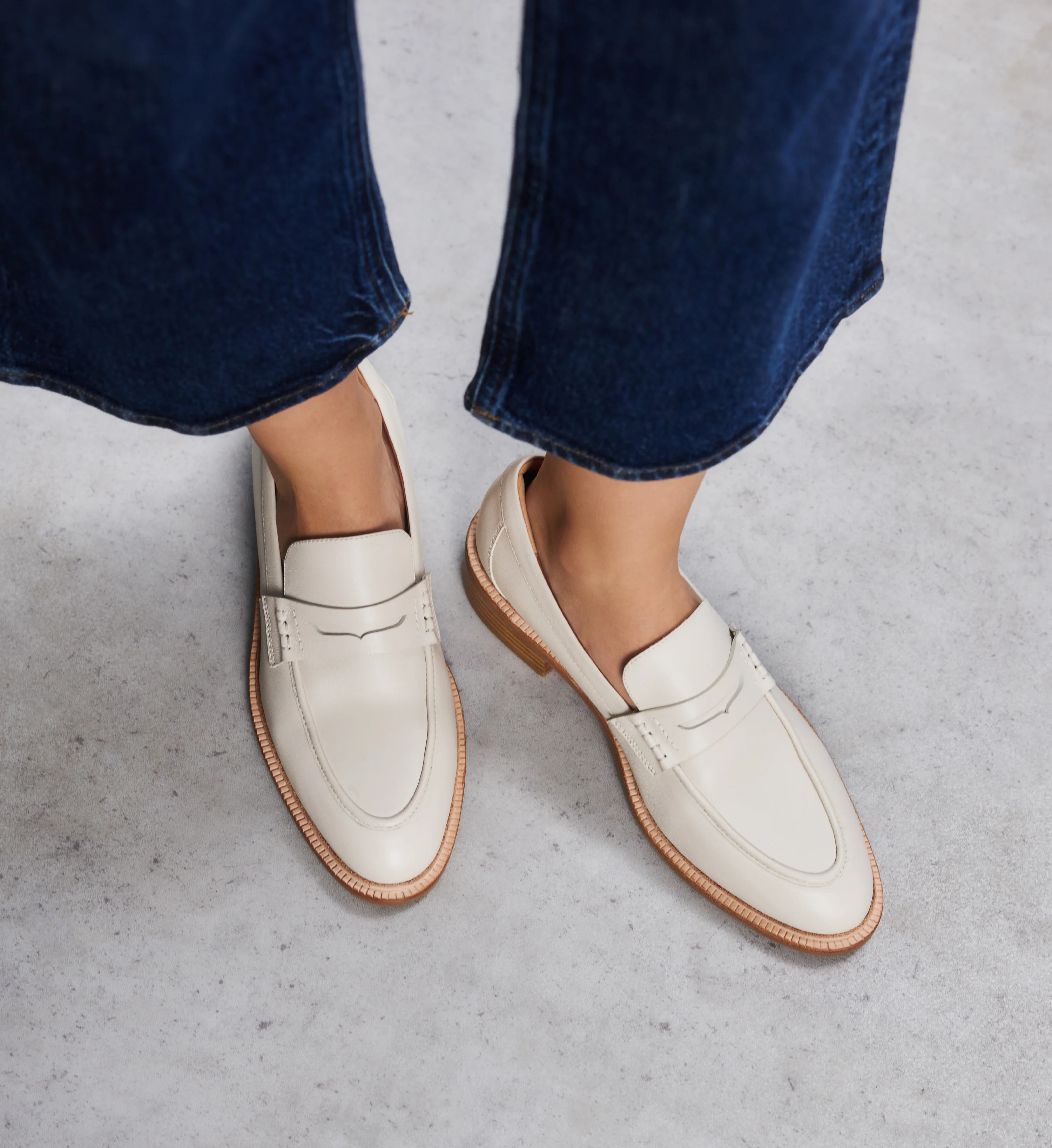 Capito Ecru Leather Loafers