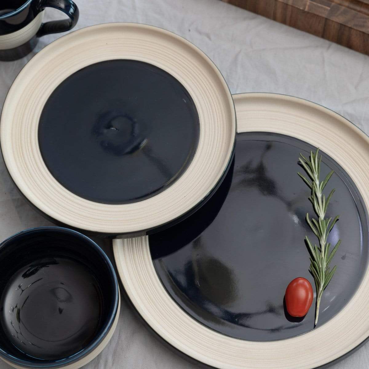 Feld Dinnerware Set