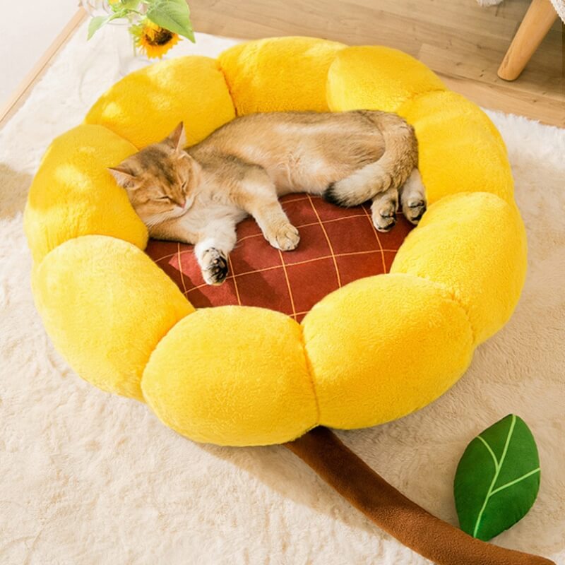 Sunflower Shape Comfortable Cat Nest Bed