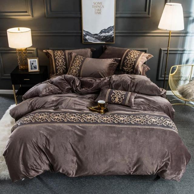 Tawney - Velvet Duvet Cover Set