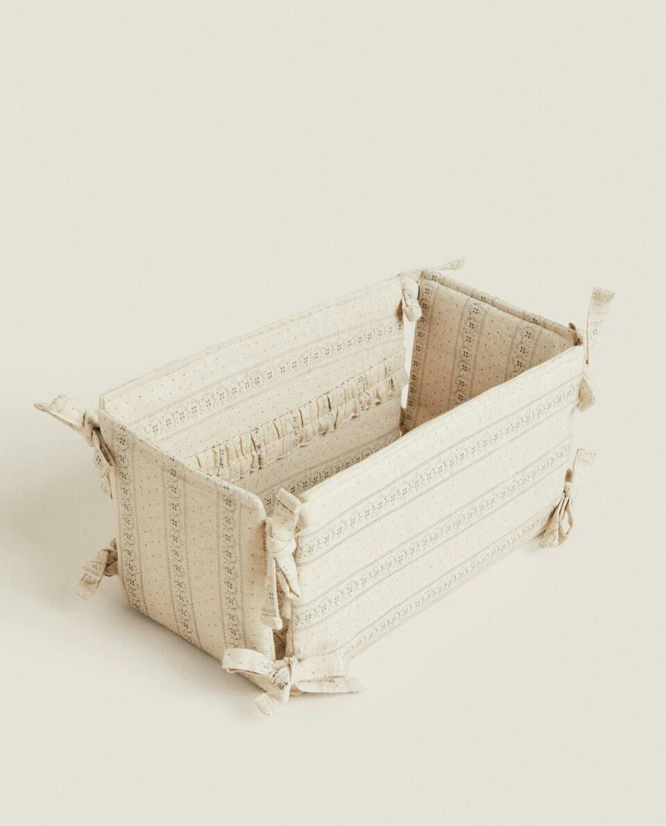 INDIVIDUAL ORGANISER WITH BORDER