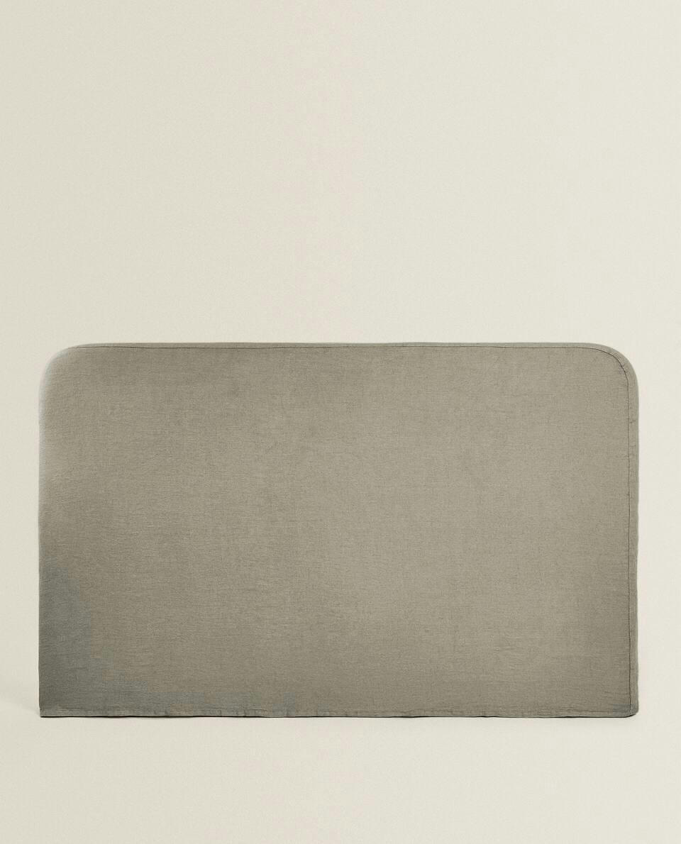 ROUNDED HEADBOARD WITH LINEN COVER