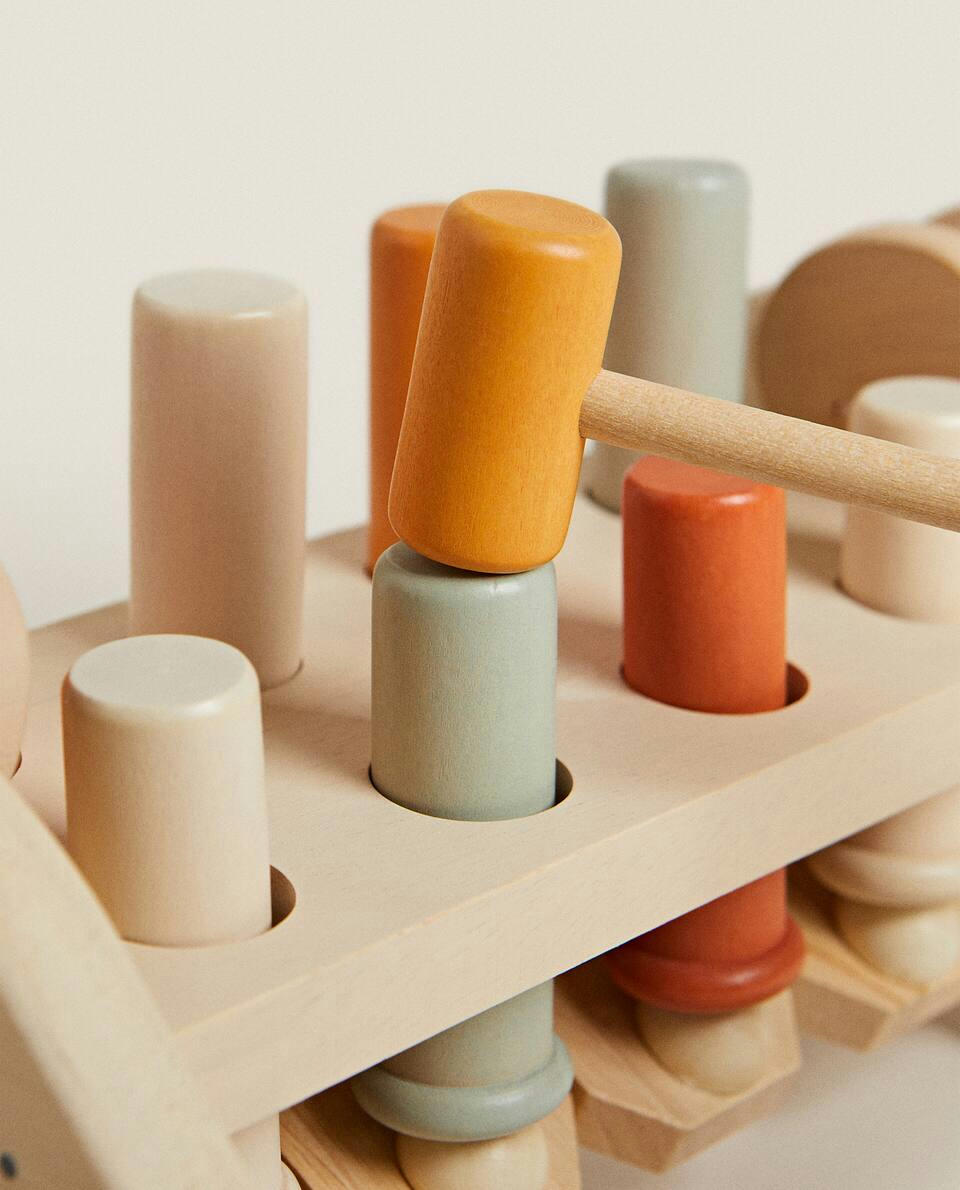MOUSE-SHAPED HAMMER AND PEG TOY