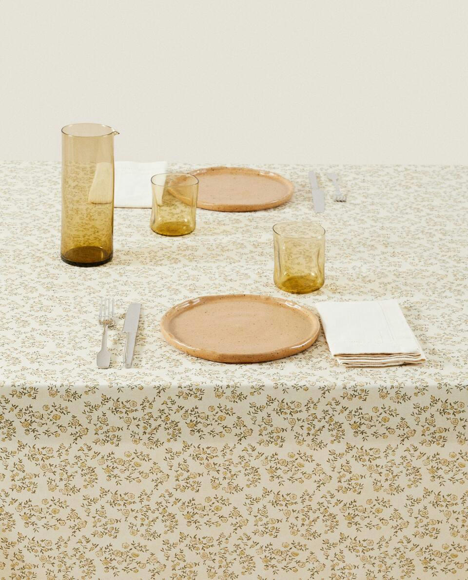 FLORAL RESIN TABLECLOTH