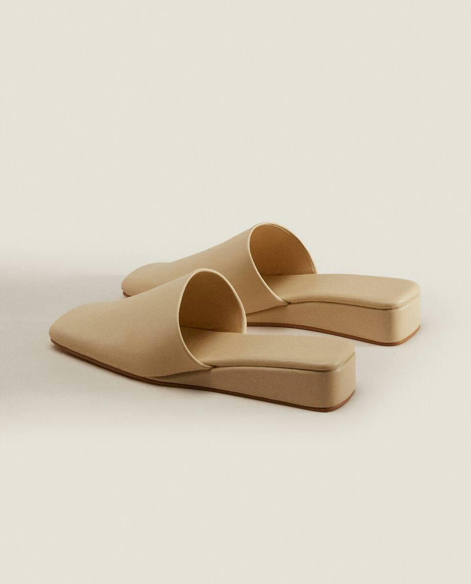 LEATHER MULE WEDGES