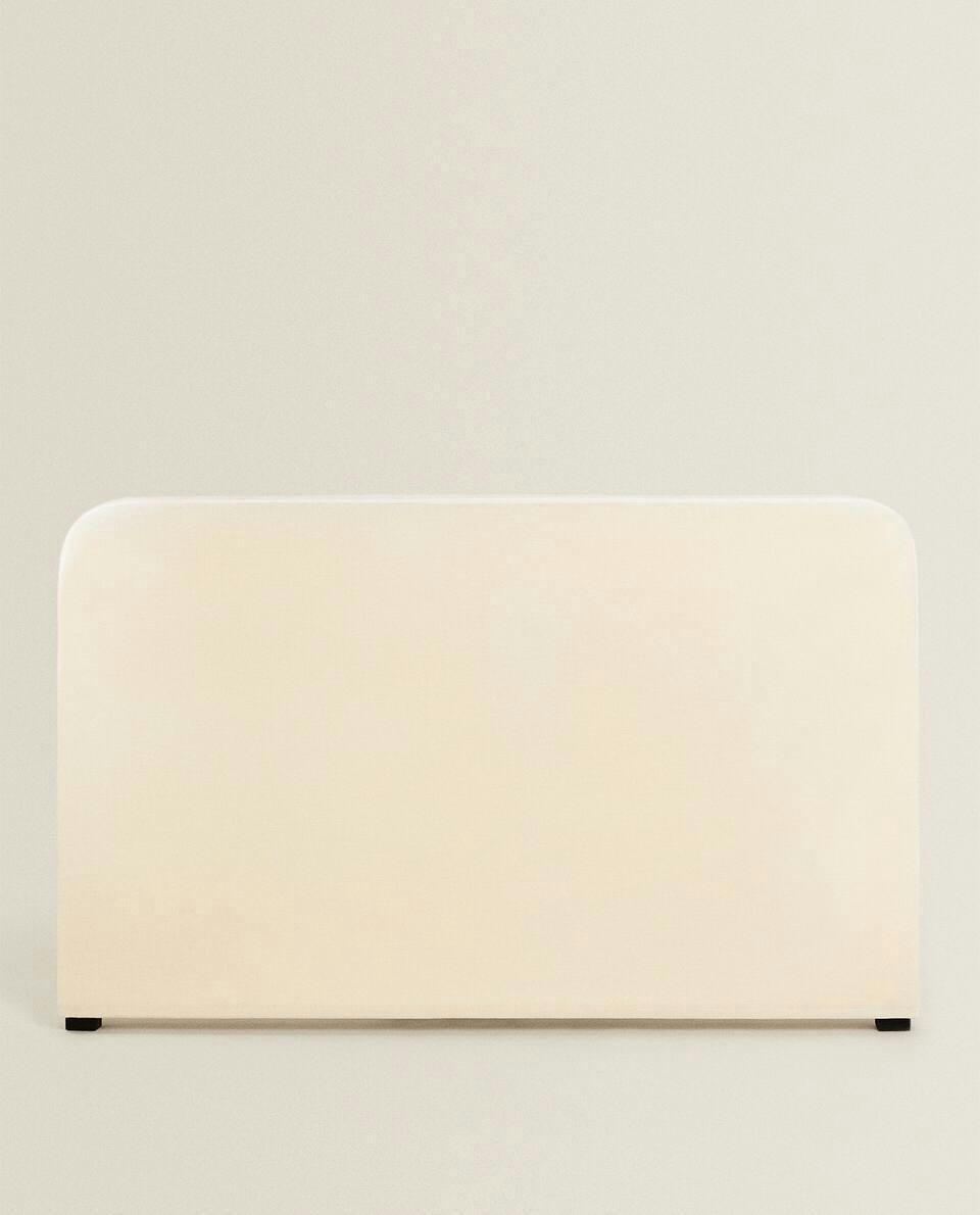 ROUNDED HEADBOARD WITH LINEN COVER