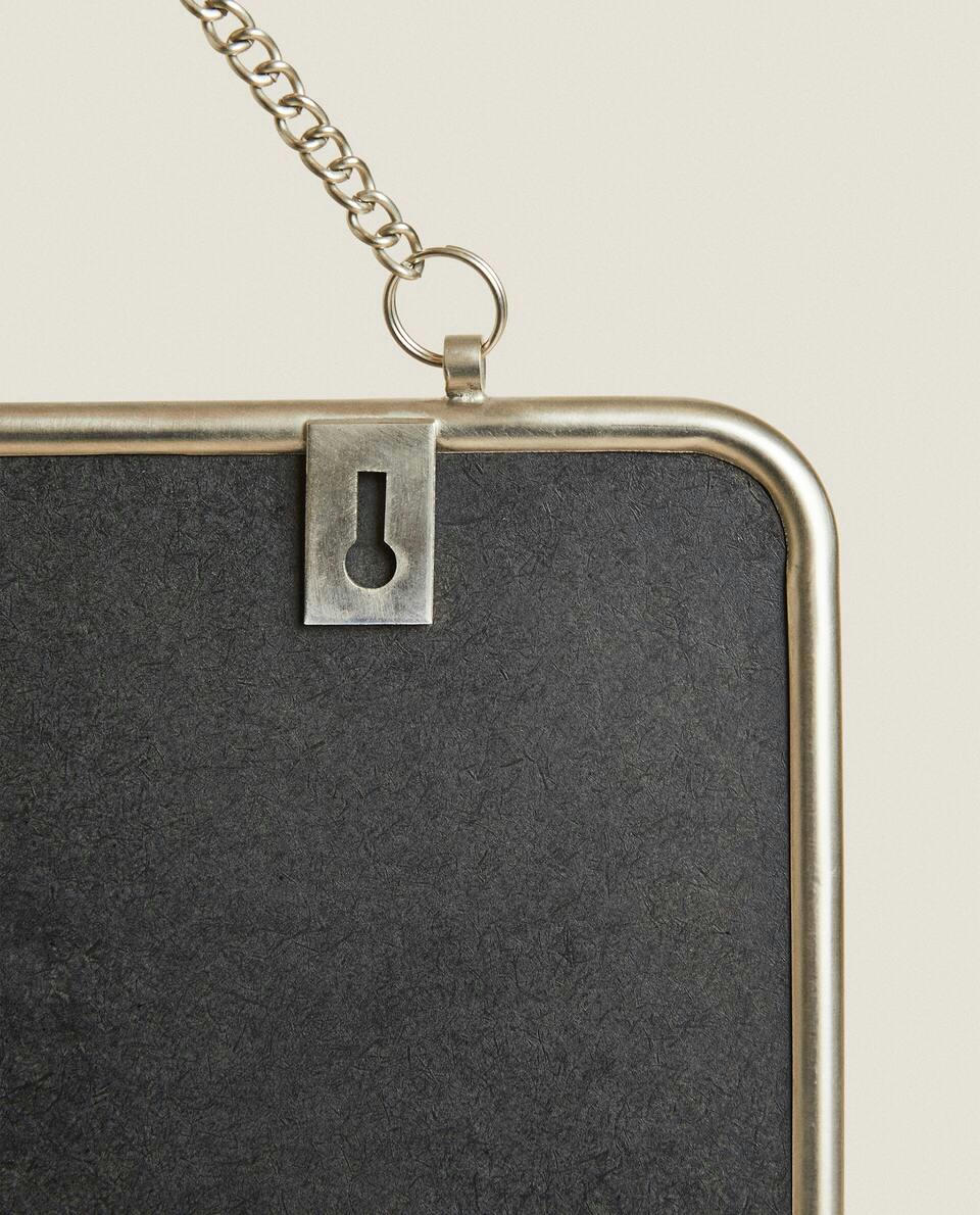 WALL MIRROR WITH CHAIN