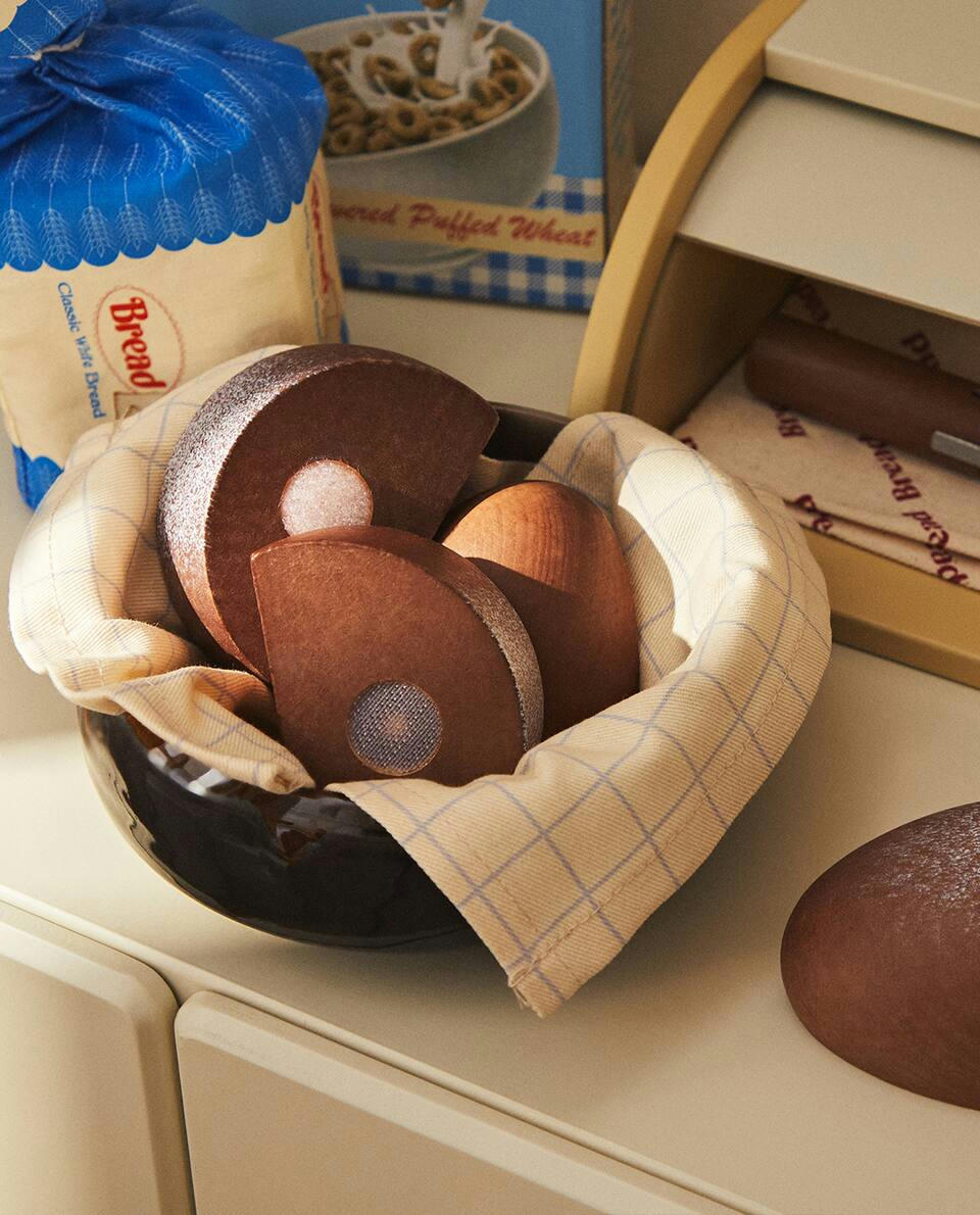 CHILDREN’S BREAD BASKET TOY SET