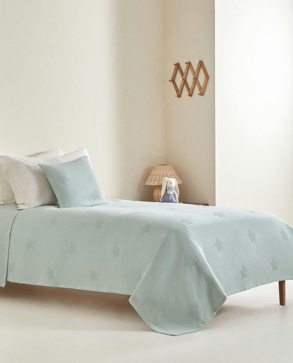 STAR BEDSPREAD