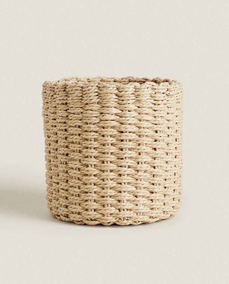 ROUND RATTAN BASKET