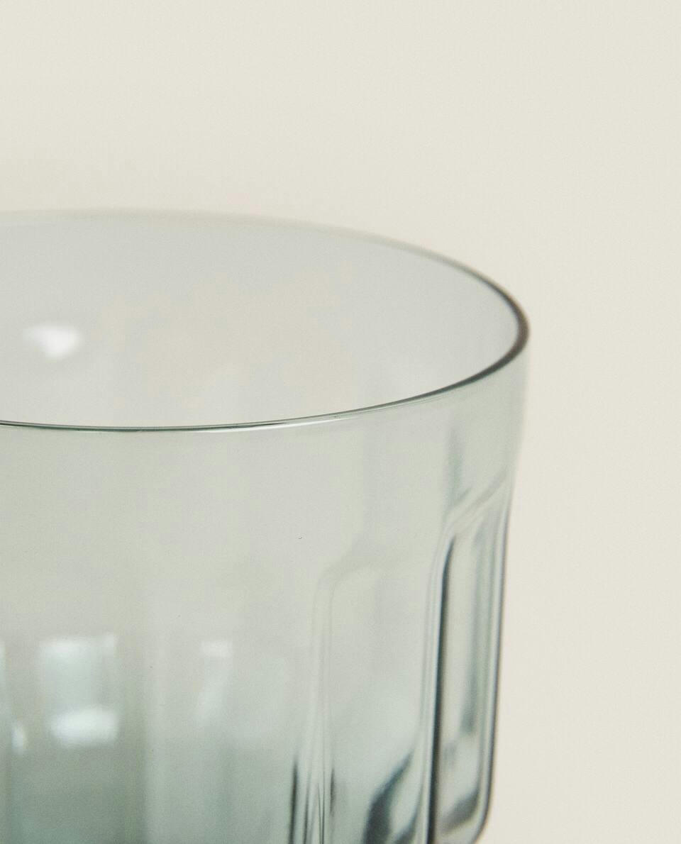 RAISED DESIGN TUMBLER