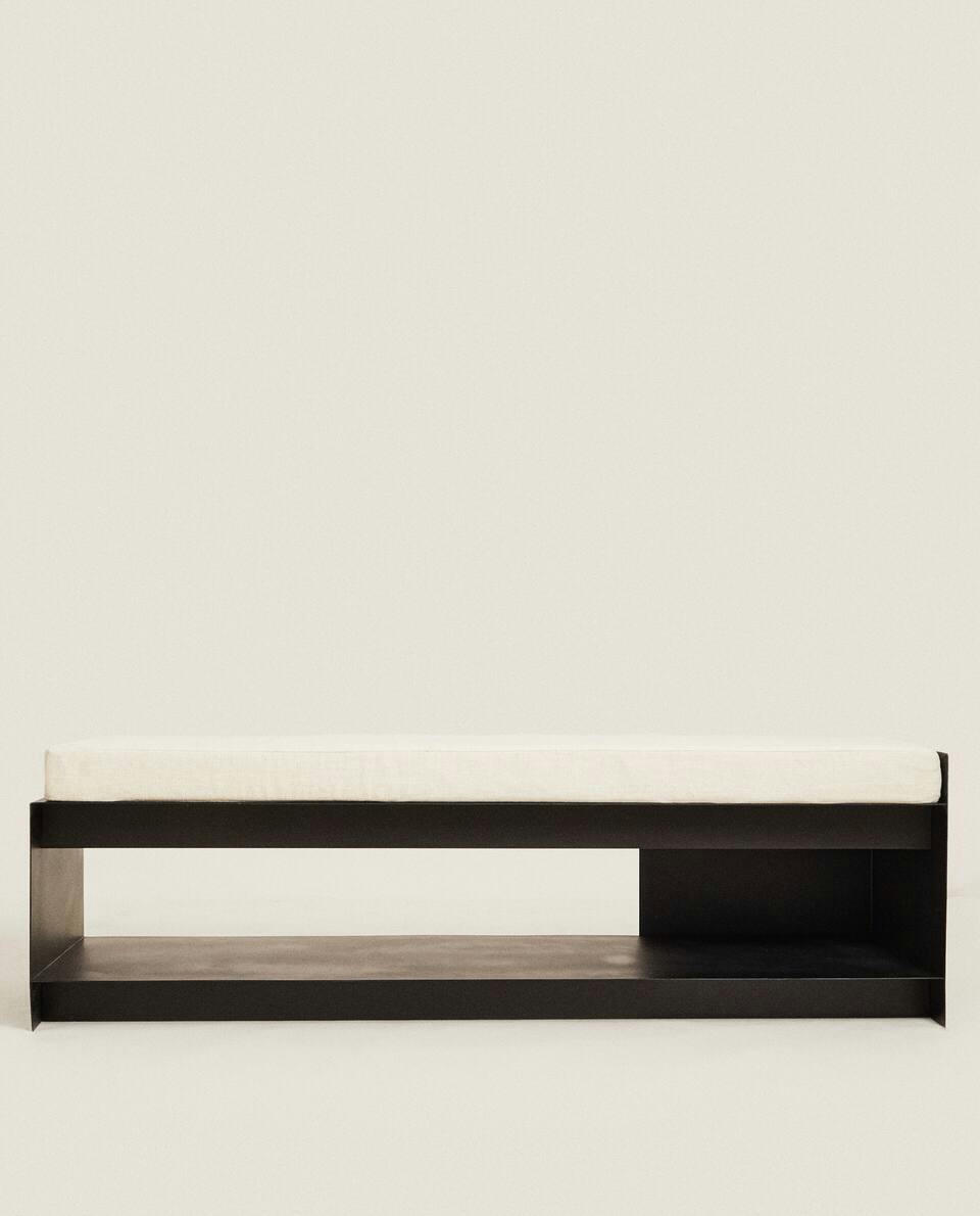 METALLIC BENCH WITH CUSHION