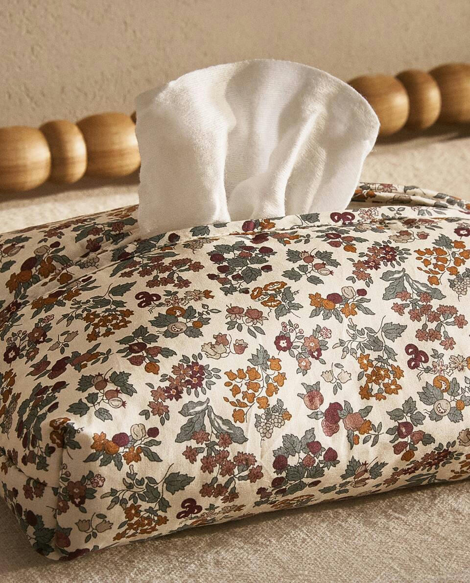 FLORAL PRINT FABRIC CHILDREN’S WIPE HOLDER