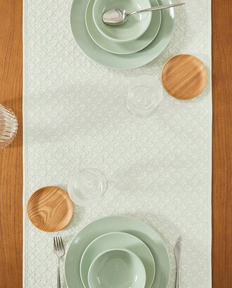 COTTON TABLE RUNNER WITH CHERRY DETAIL