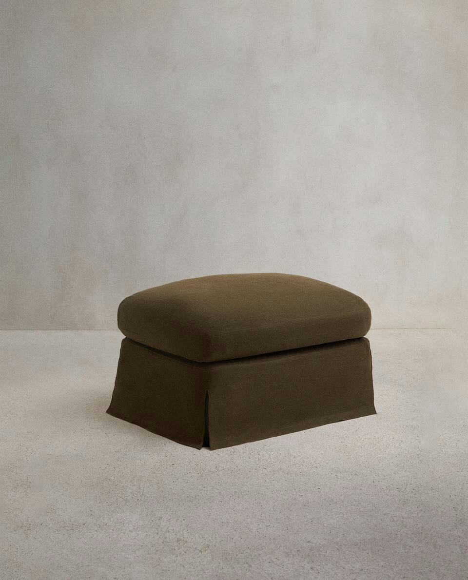 FOOTSTOOL 01
