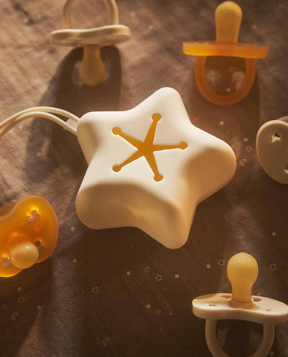 STAR-SHAPED SILICONE DUMMY STORAGE CASE