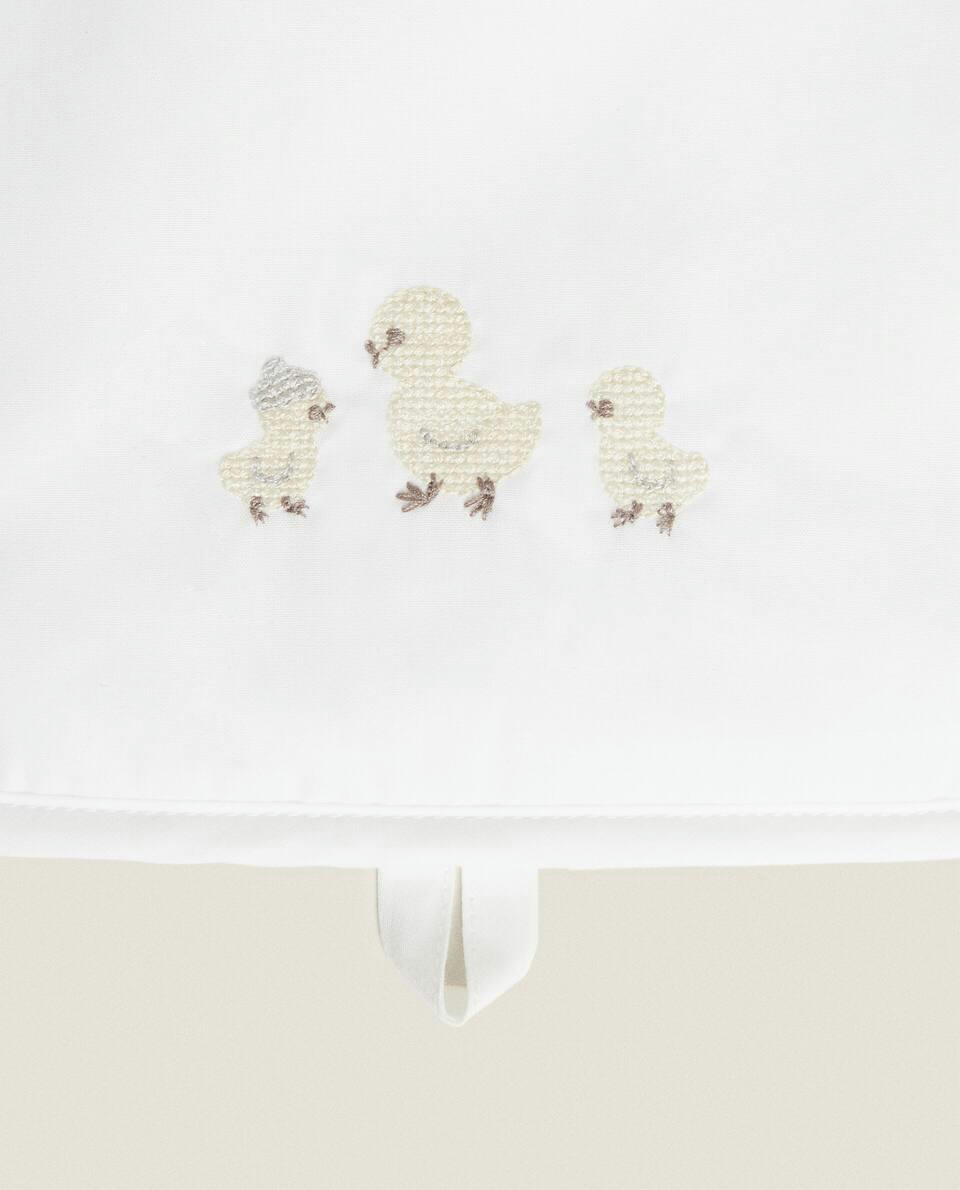 EMBROIDERED DUCK CHANGING MAT