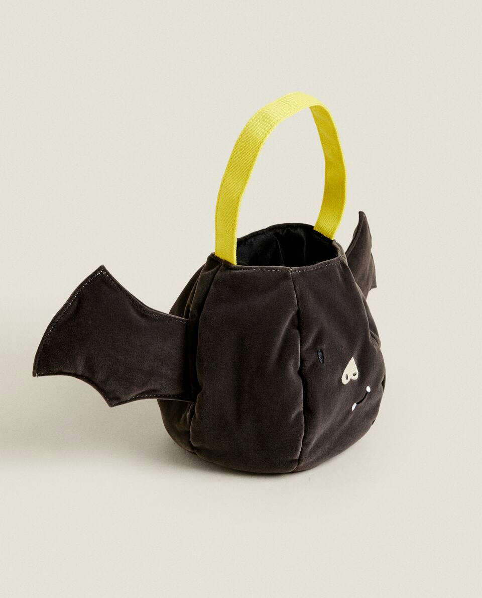 KIDS’ HALLOWEEN BAT CANDY BAG