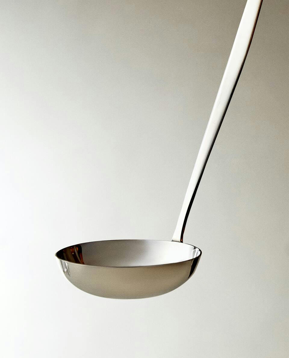SOUP LADLE WITH EXTRA-FINE HANDLE