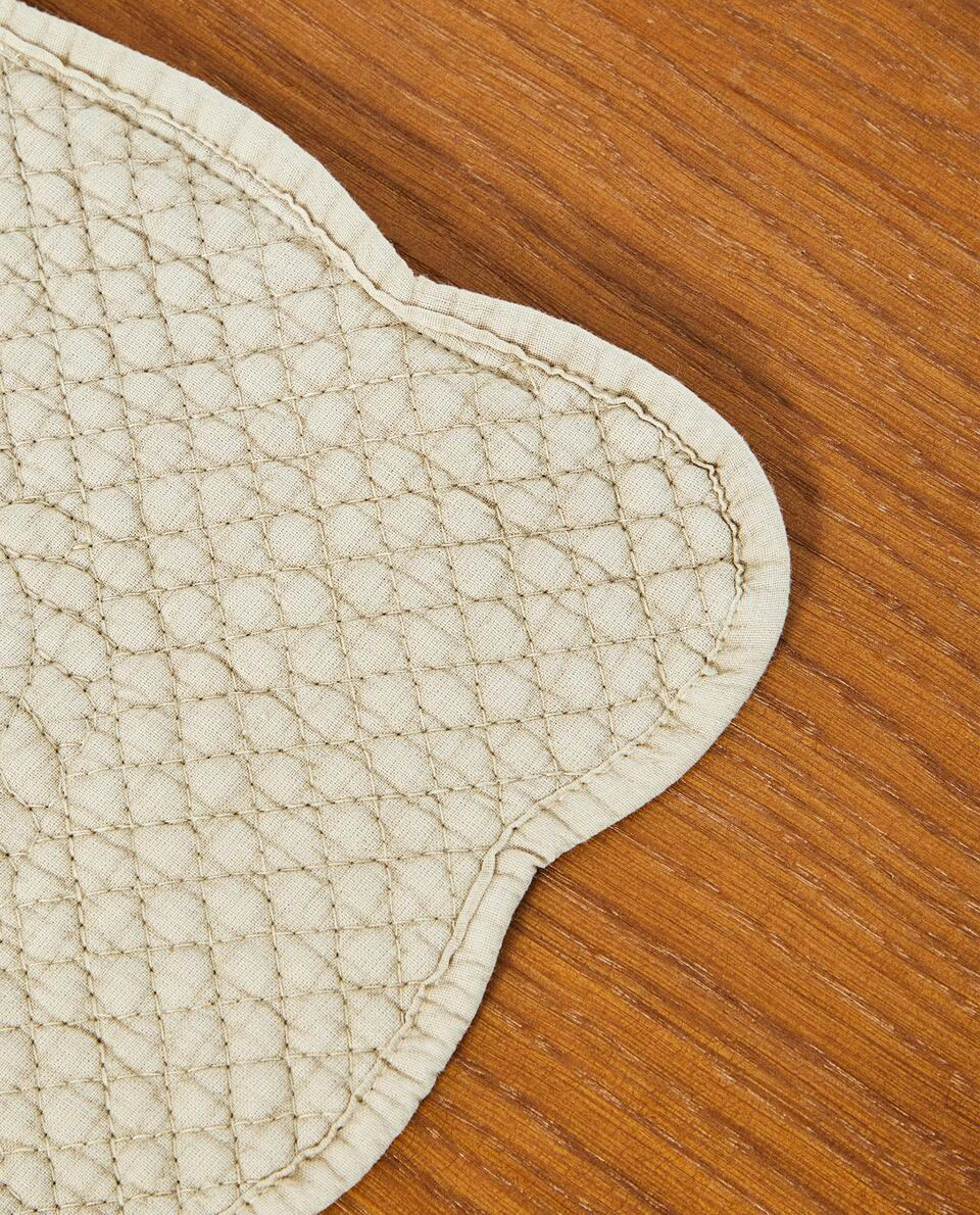 XL QUILTED PLACEMAT