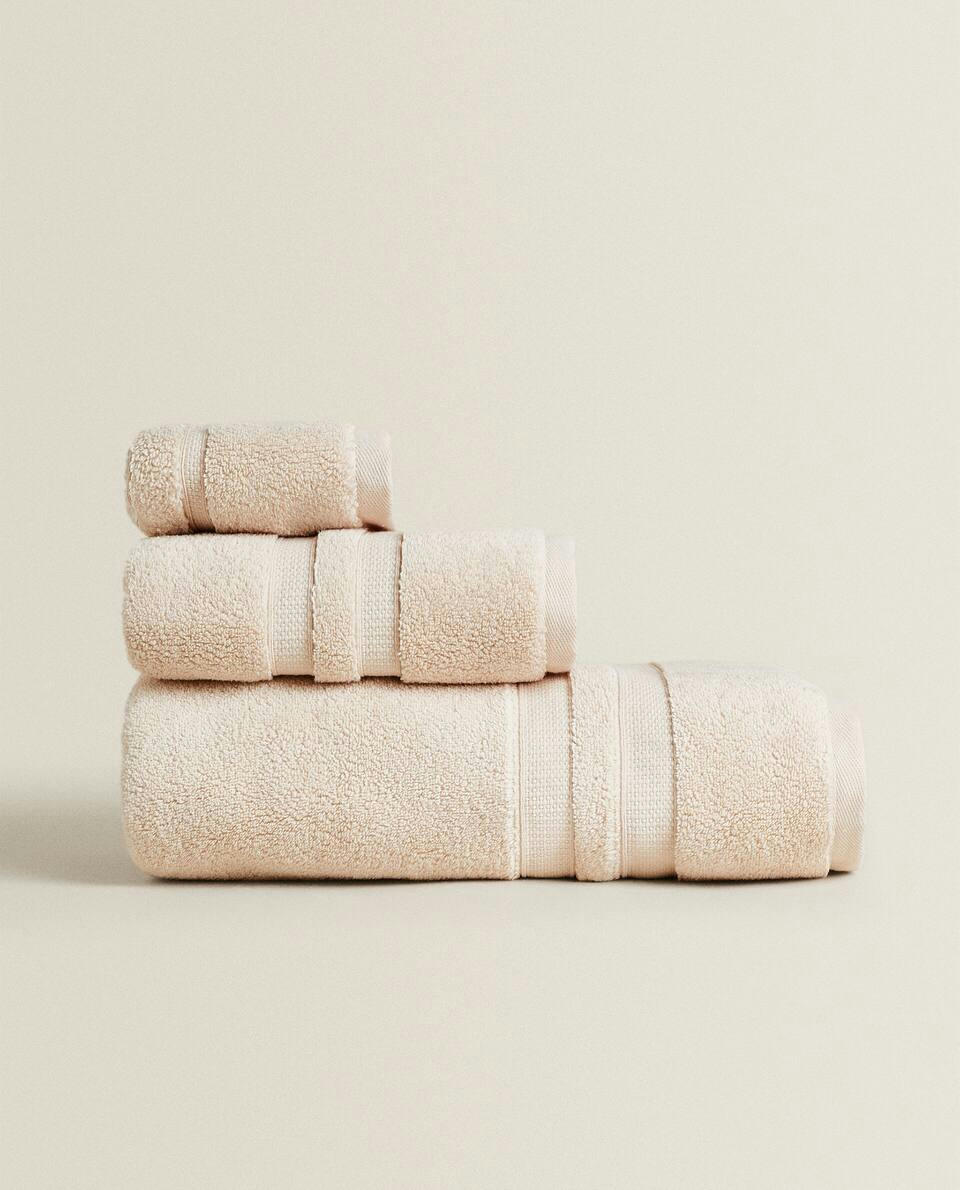 EXTRA SOFT TOWEL WITH DOUBLE BORDER