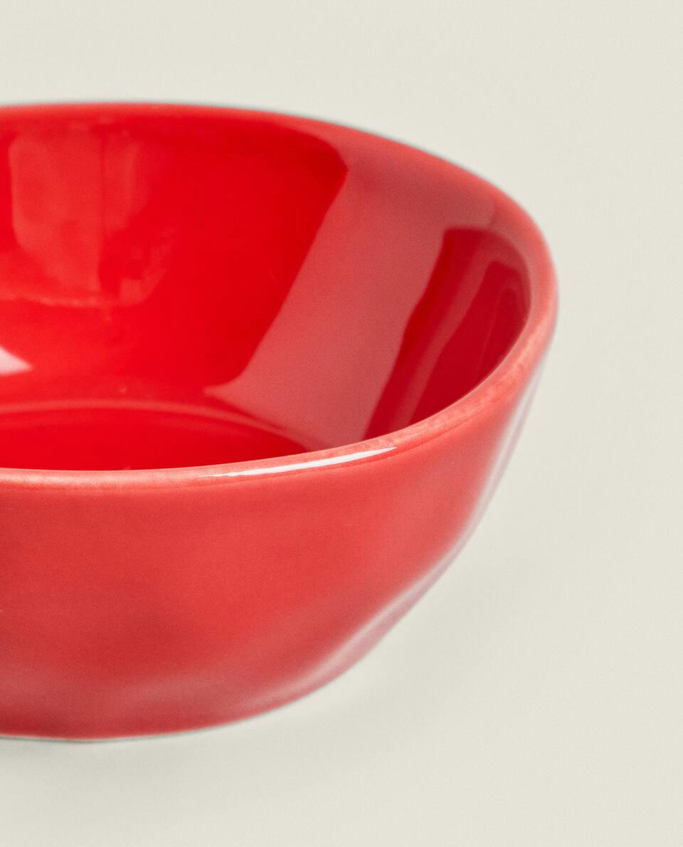 EMBOSSED CERAMIC BOWL