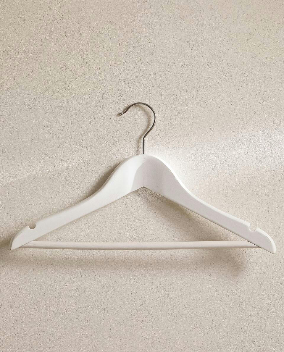 OYSTER WHITE WOODEN HANGER (PACK OF 4)