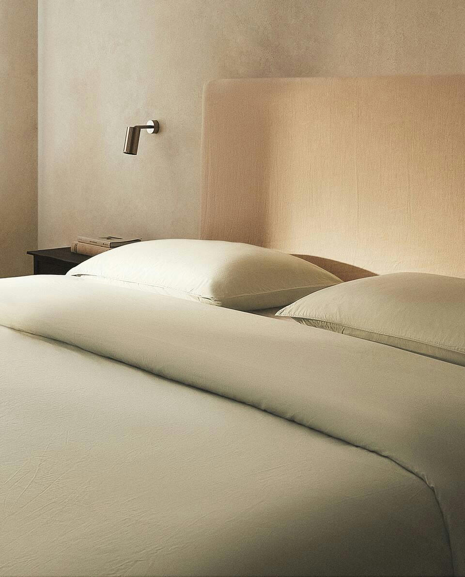 DOUBLE TOPSTITCHED DUVET COVER