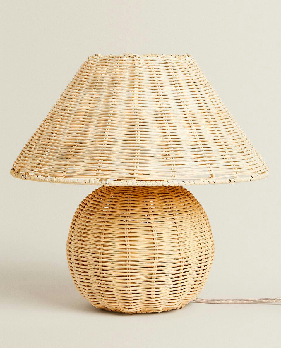 RATTAN LAMP